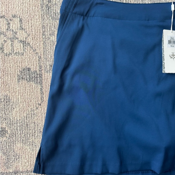 Lady Hagen golf skort - Picture 2 of 4